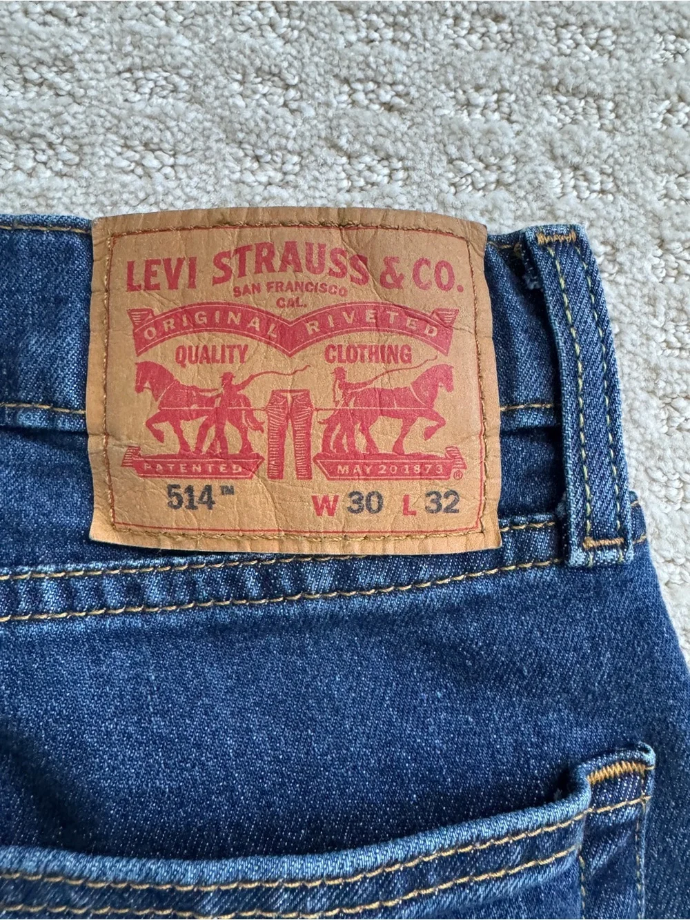 Levis excellent like